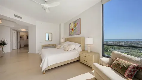 1241 Gulf Of Mexico Drive Longboat Key FL 34228