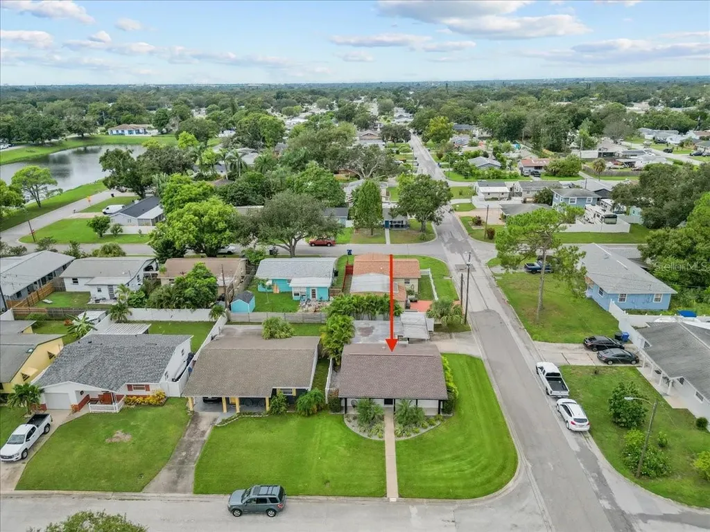 3488 40th Way N St Petersburg FL 33713