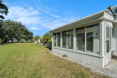 382 Club Manor Drive Sun City Center FL 33573
