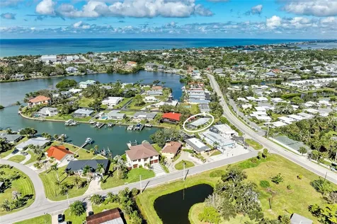 136 Bayview Drive Nokomis FL 34275