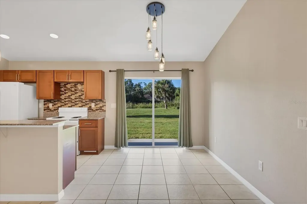 2415 Nowatney Avenue North Port FL 34286
