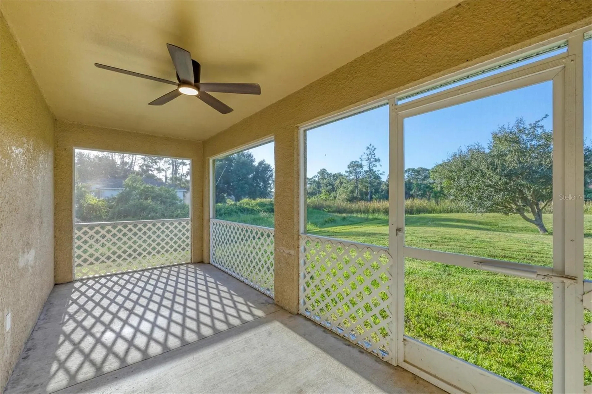 2415 Nowatney Avenue North Port FL 34286