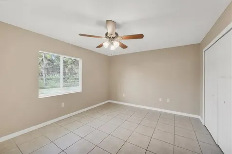 2415 Nowatney Avenue North Port FL 34286