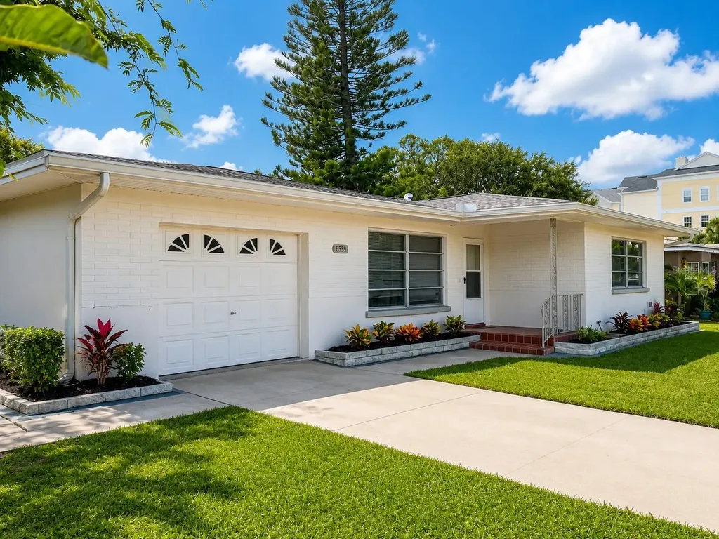 1559 Barry Road Clearwater FL 33756