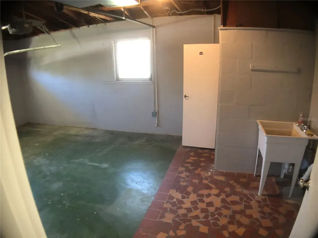 1559 Barry Road Clearwater FL 33756
