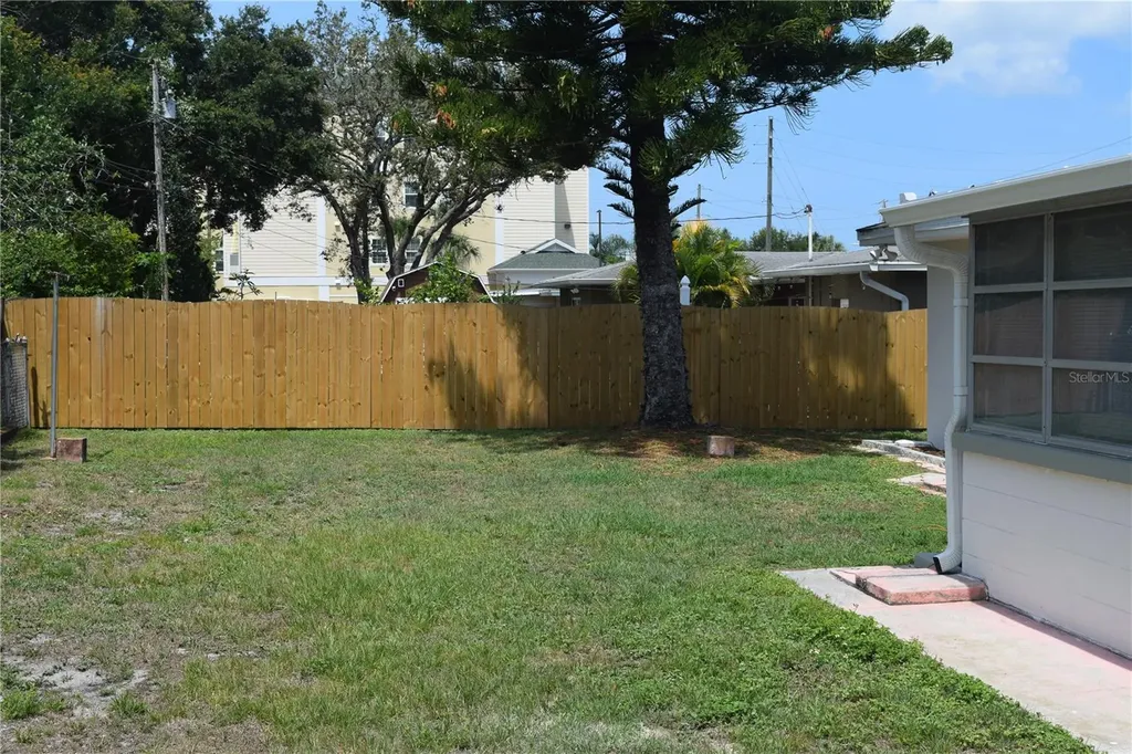 1559 Barry Road Clearwater FL 33756