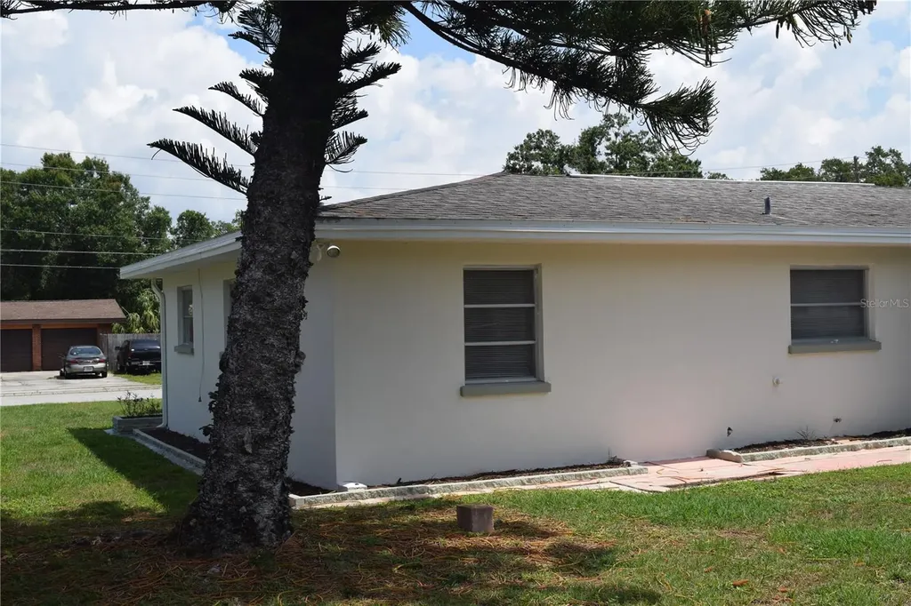 1559 Barry Road Clearwater FL 33756