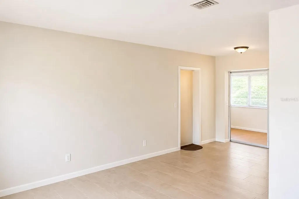 1559 Barry Road Clearwater FL 33756