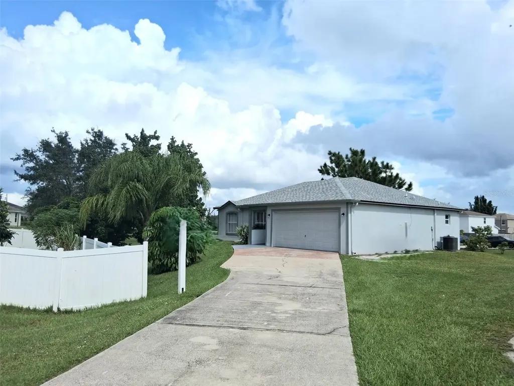 1921 Drum Drive Kissimmee FL 34759
