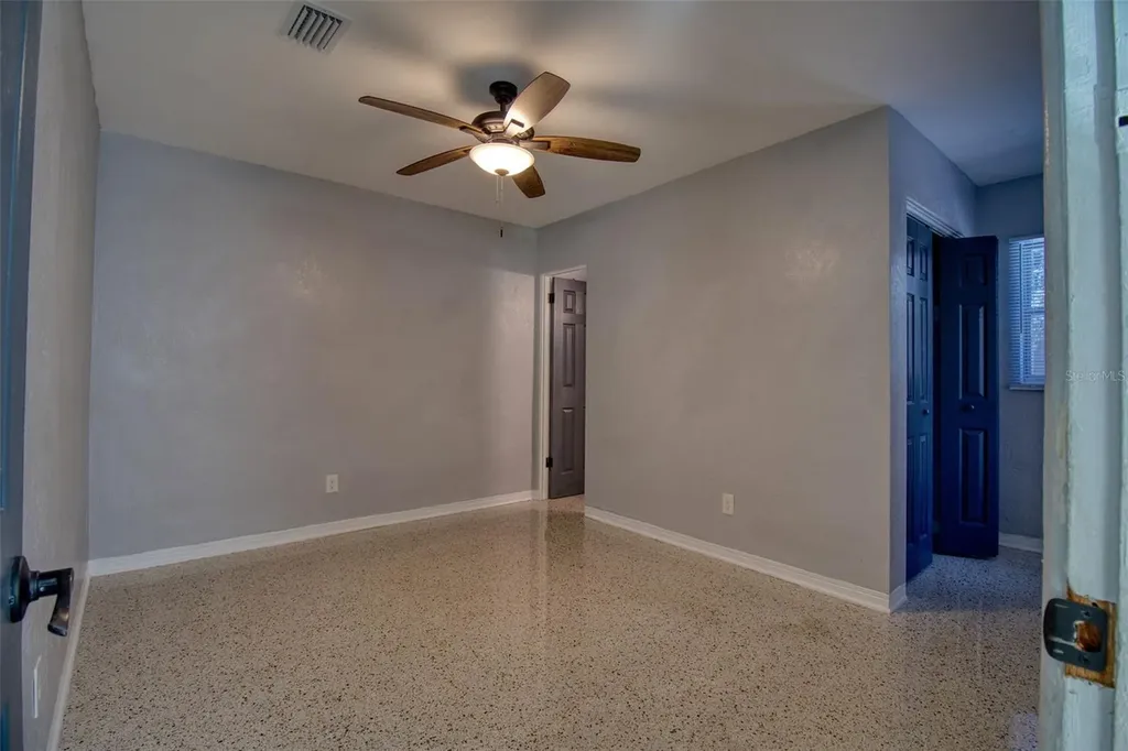 634 15 Avenue S St Petersburg FL 33701