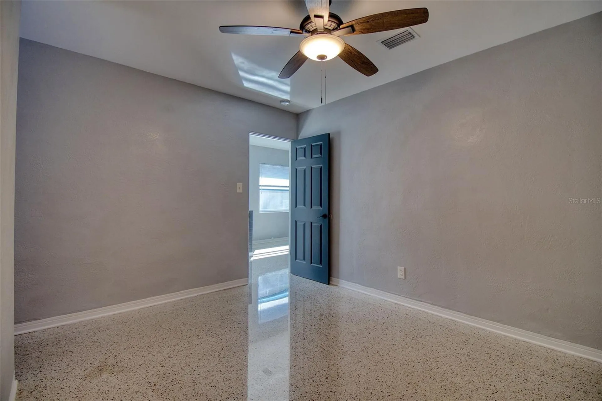 634 15 Avenue S St Petersburg FL 33701
