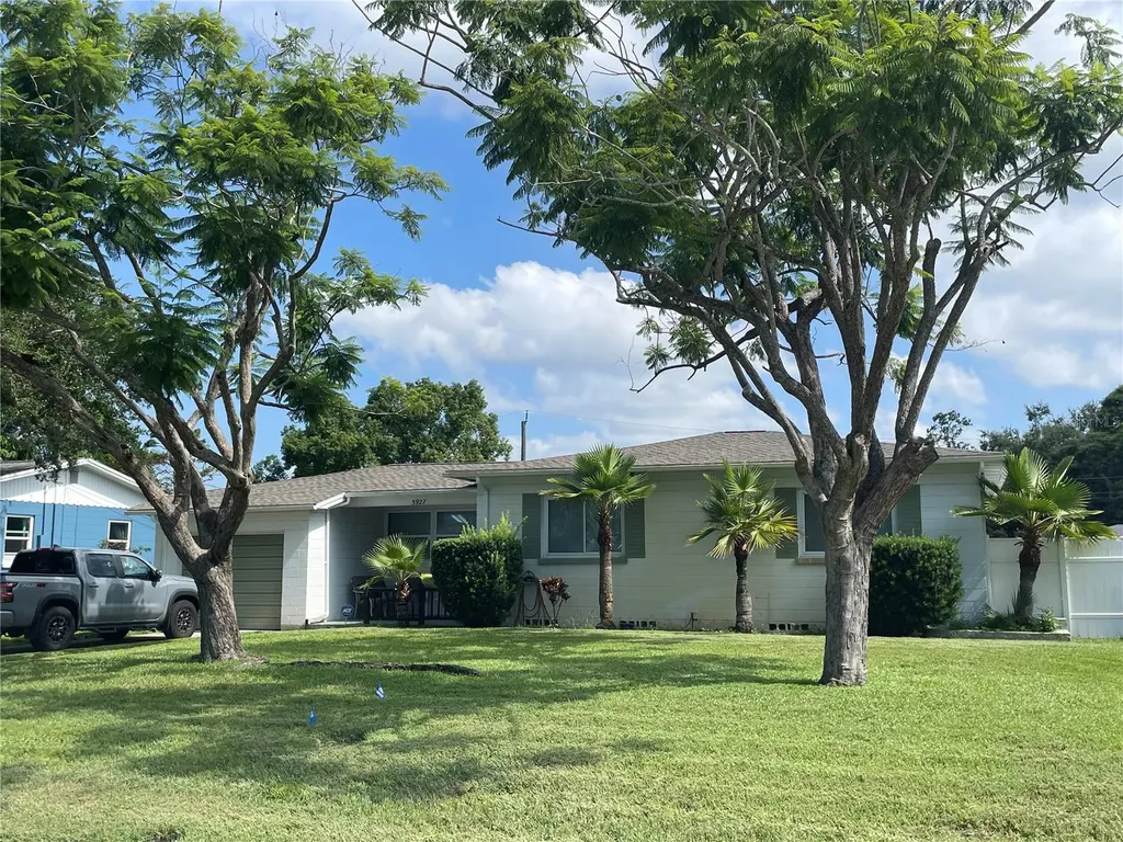 5927 3rd Avenue N St Petersburg FL 33710