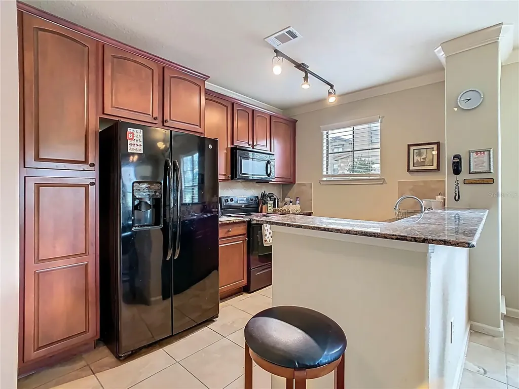 907 Charo Parkway Davenport FL 33897