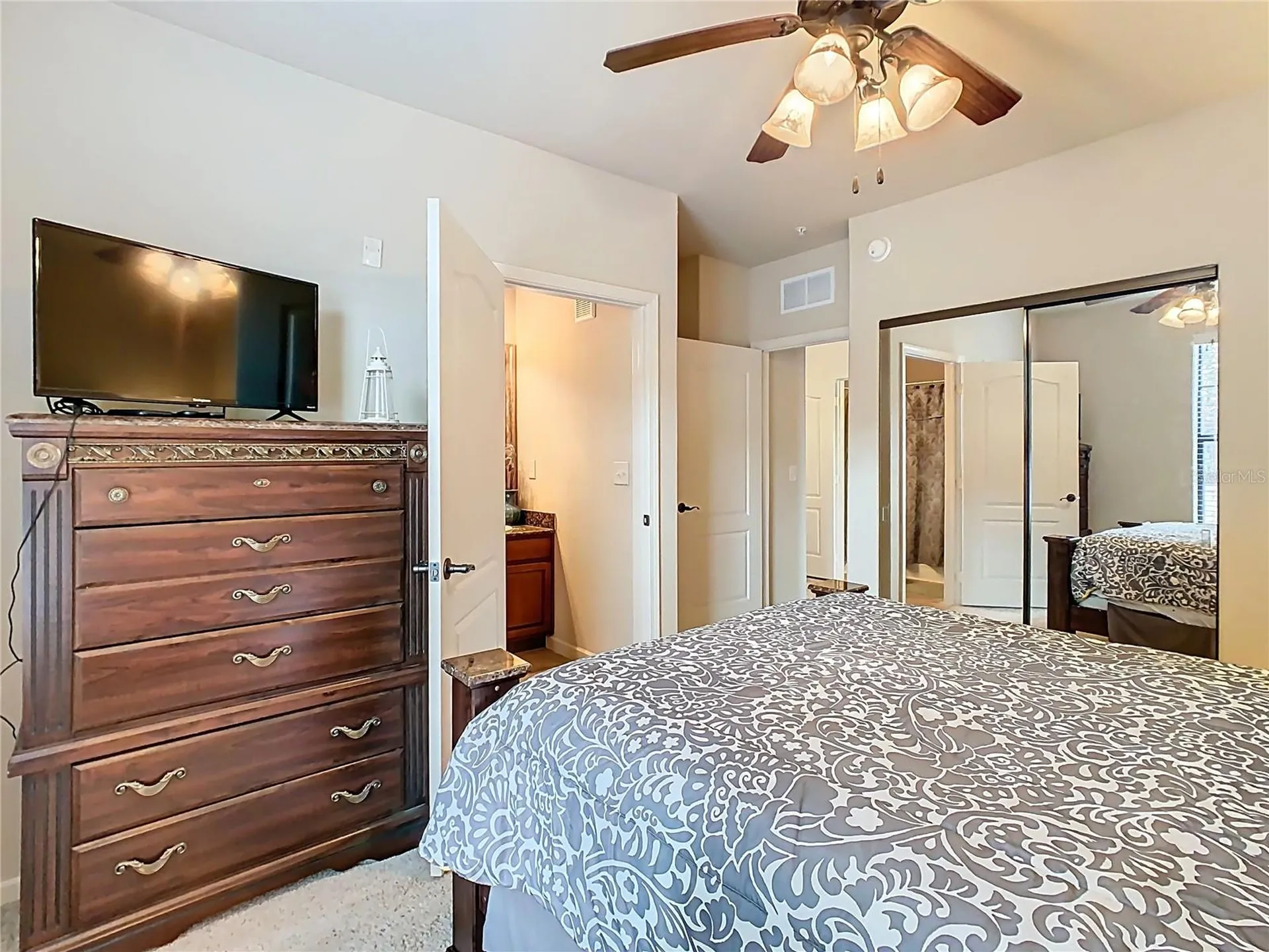 907 Charo Parkway Davenport FL 33897