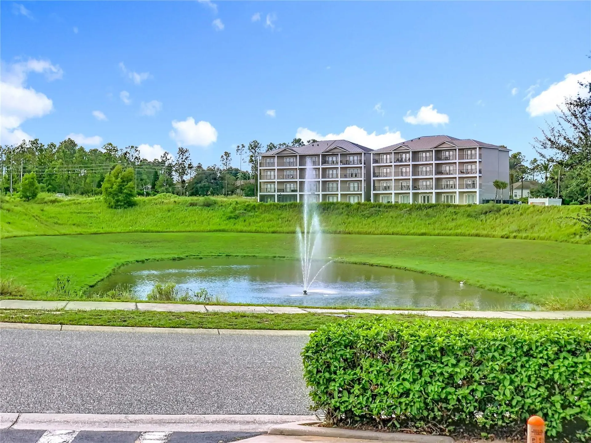 907 Charo Parkway Davenport FL 33897