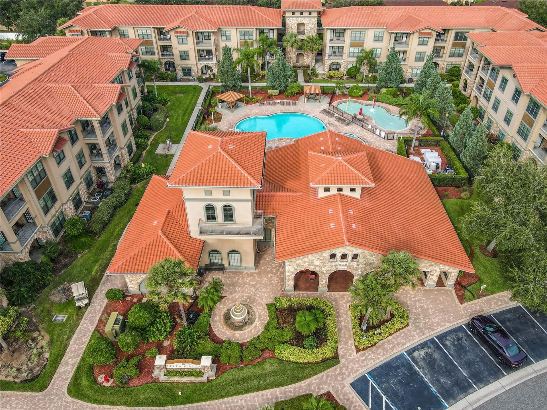 907 Charo Parkway Davenport FL 33897