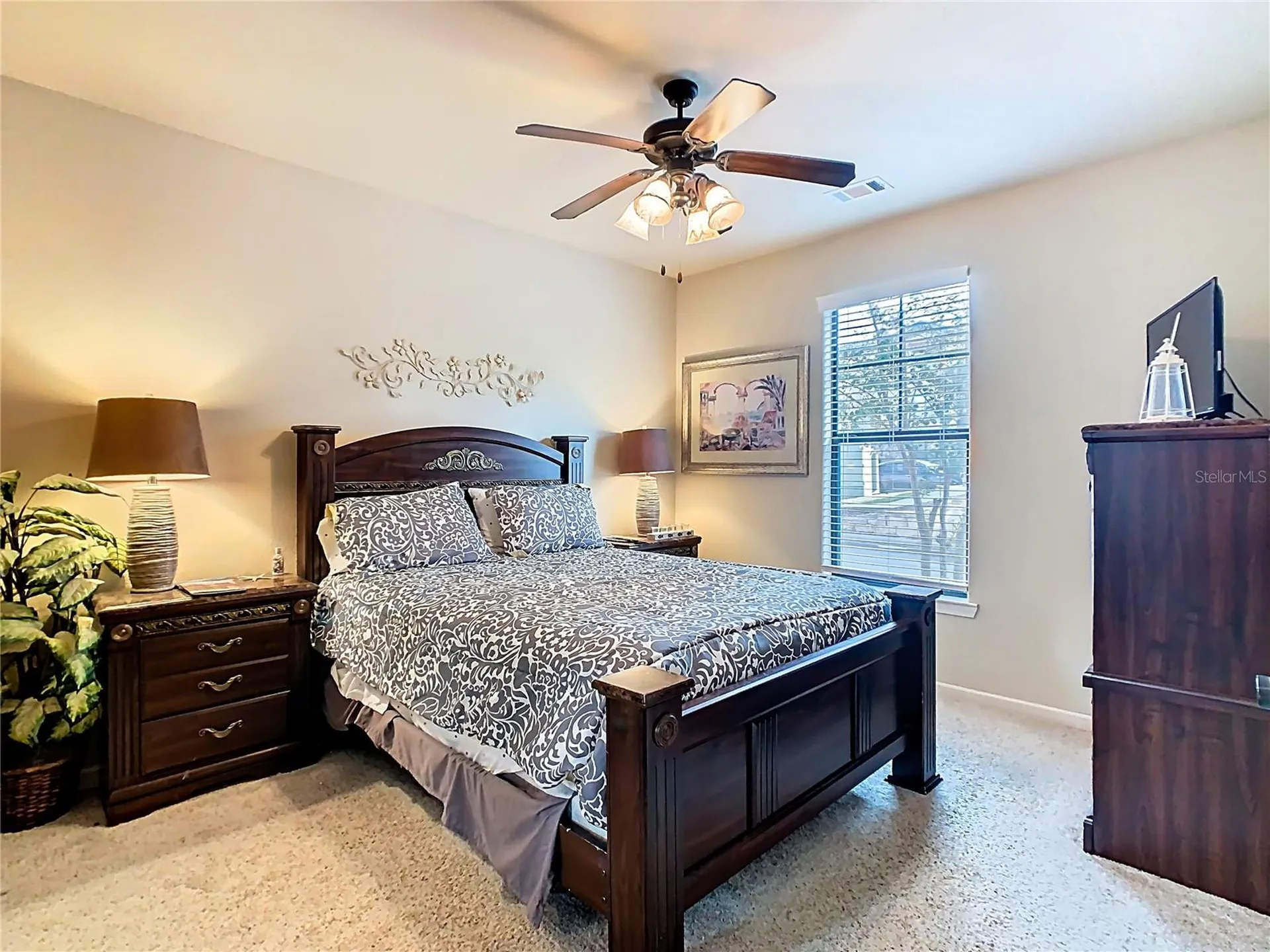 907 Charo Parkway Davenport FL 33897