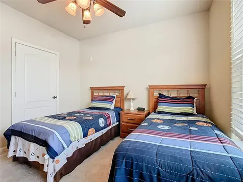907 Charo Parkway Davenport FL 33897