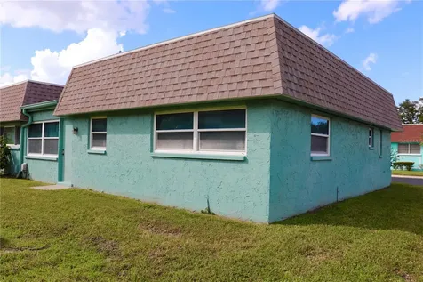 6990 Versailles N Pinellas Park FL 33781