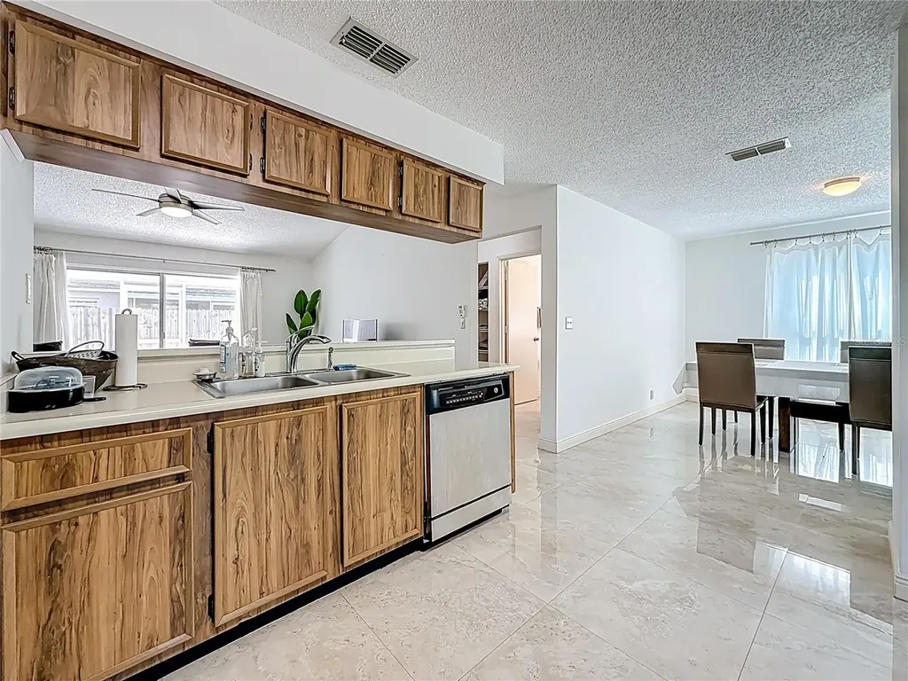 1909 Castle Bay Court Oldsmar FL 34677