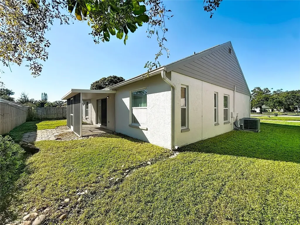 1909 Castle Bay Court Oldsmar FL 34677