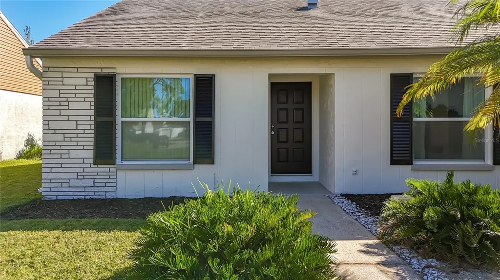 1909 Castle Bay Court Oldsmar FL 34677