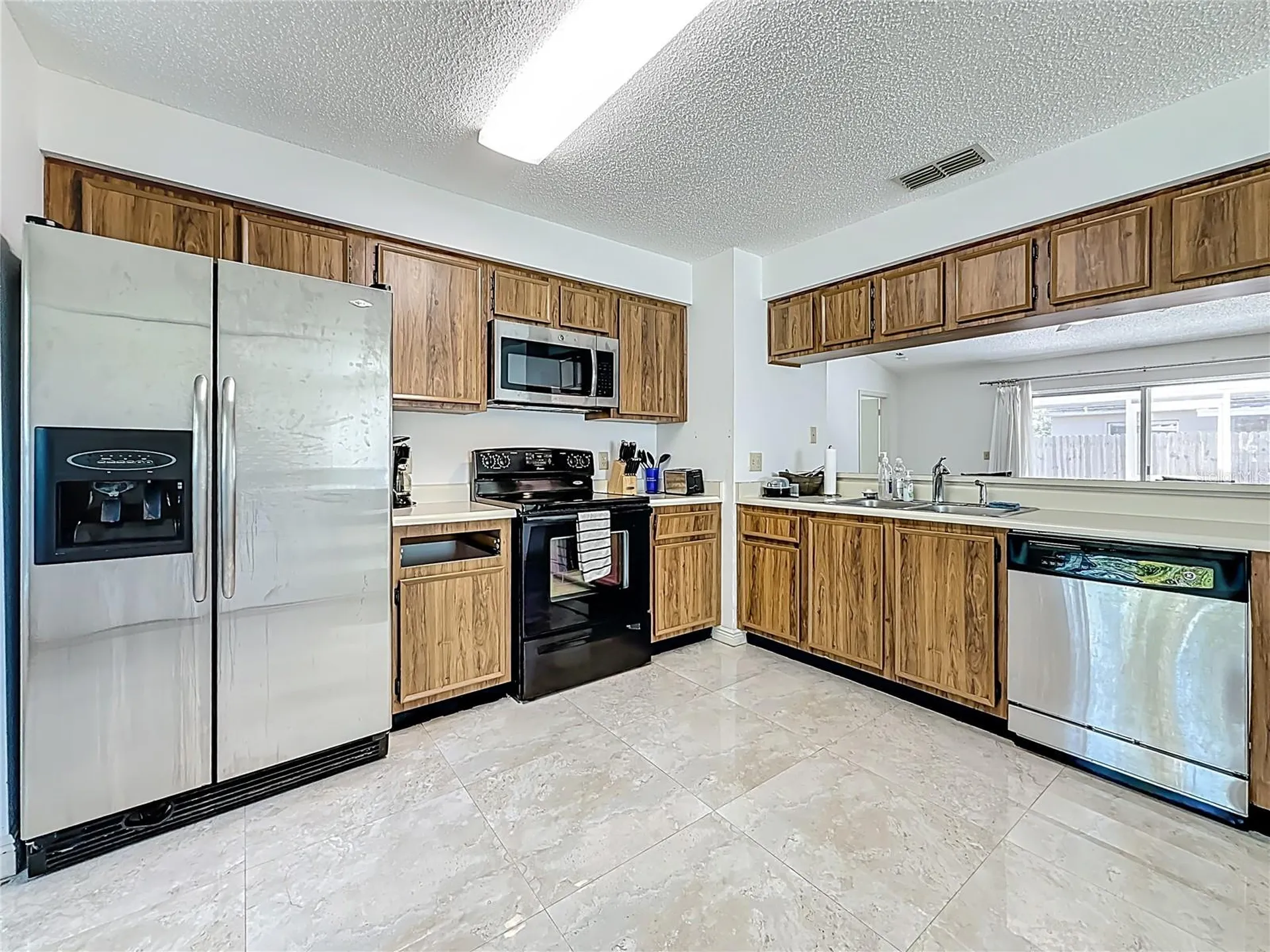 1909 Castle Bay Court Oldsmar FL 34677