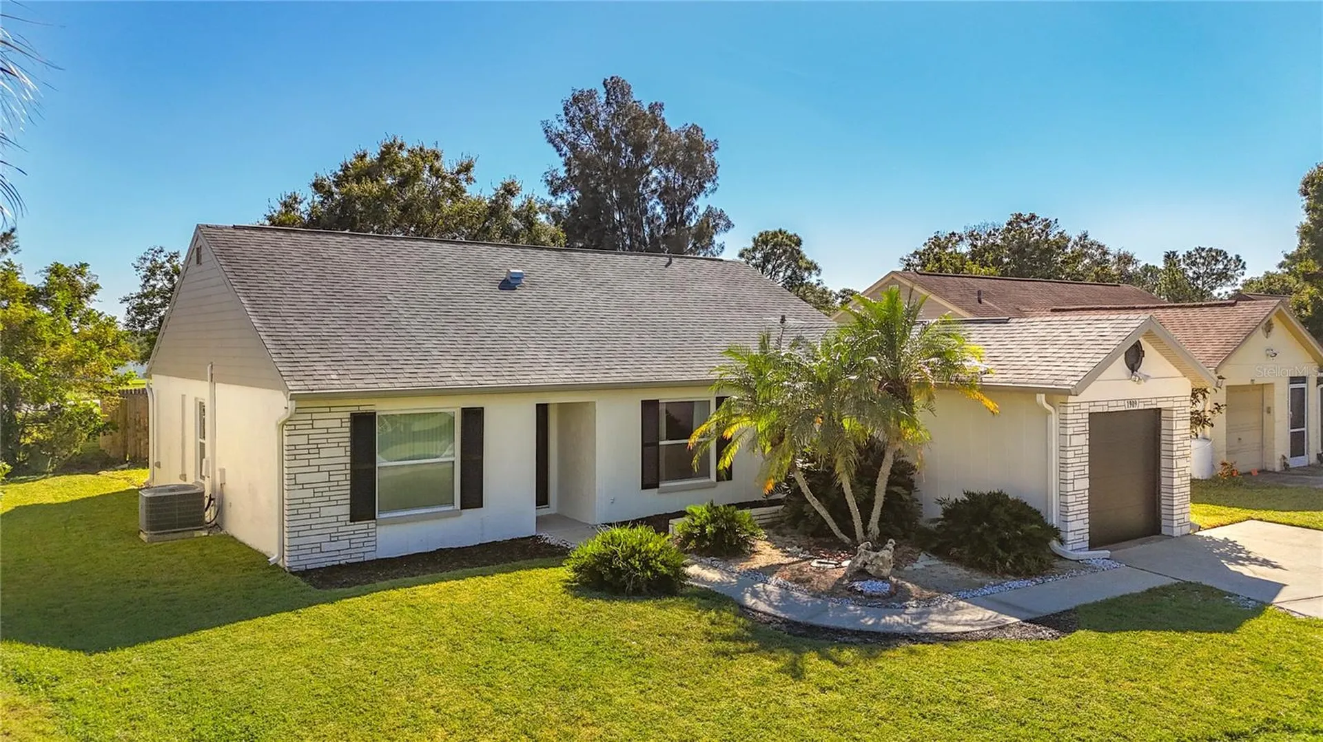 1909 Castle Bay Court Oldsmar FL 34677