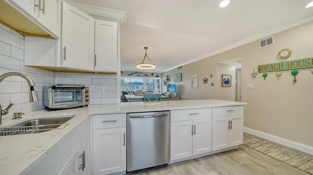 4380 Exeter Drive Longboat Key FL 34228