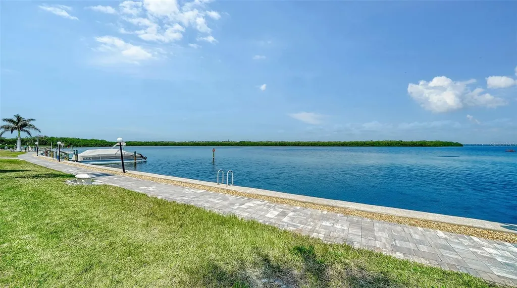 4380 Exeter Drive Longboat Key FL 34228