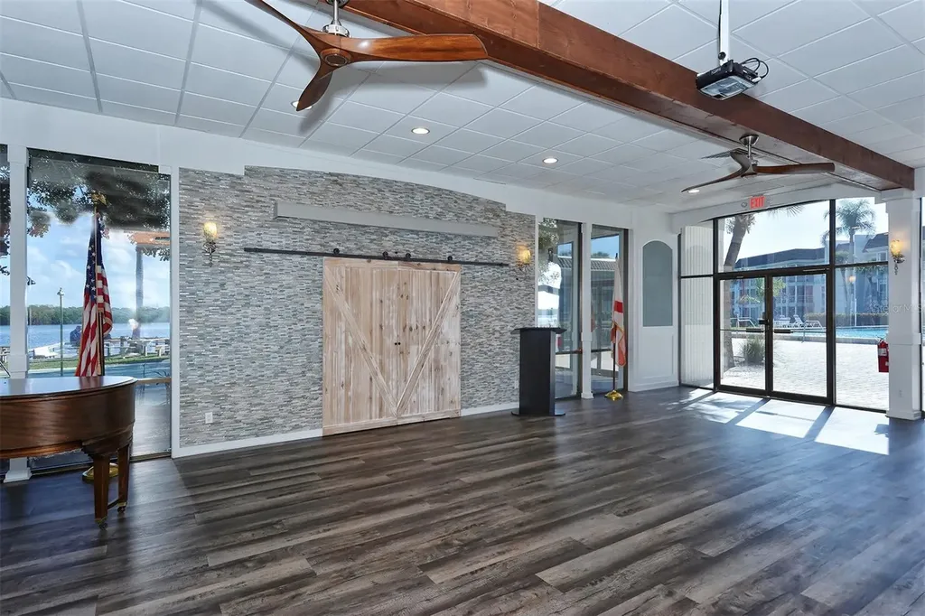 4380 Exeter Drive Longboat Key FL 34228