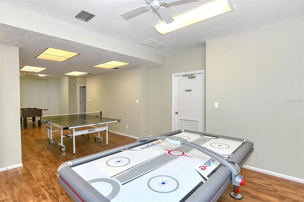 4380 Exeter Drive Longboat Key FL 34228