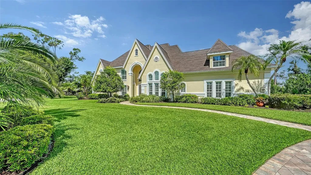 7401 Hemlock Lane Sarasota FL 34241