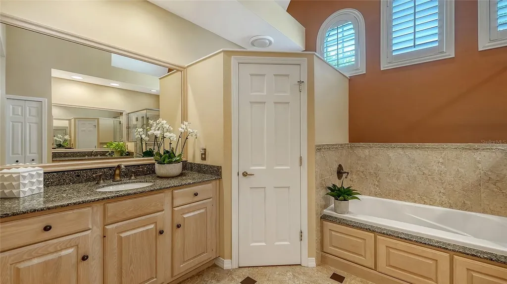 7401 Hemlock Lane Sarasota FL 34241