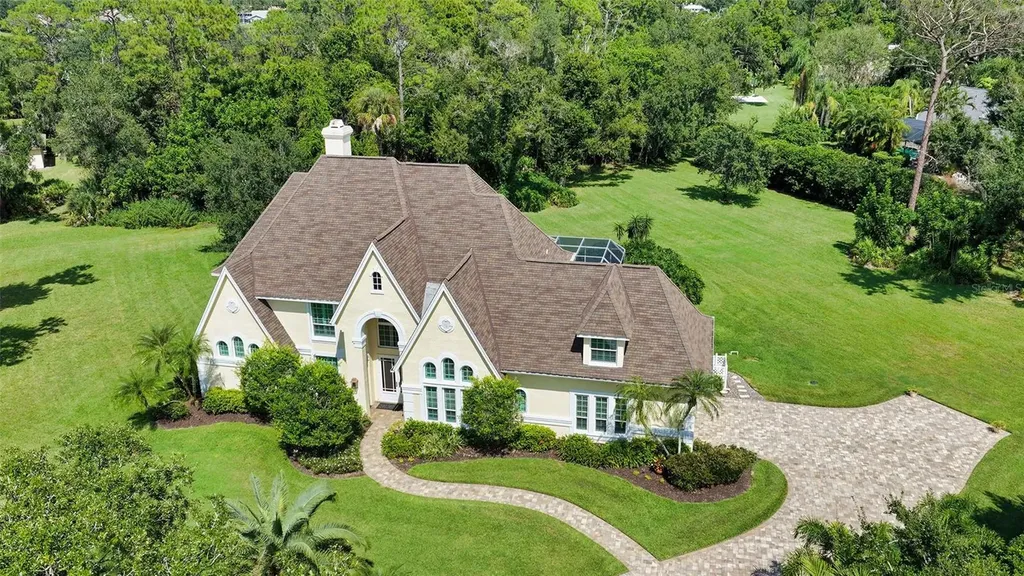 7401 Hemlock Lane Sarasota FL 34241