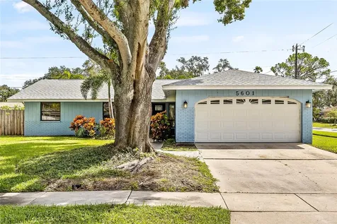 5601 Denver Street NE St Petersburg FL 33703
