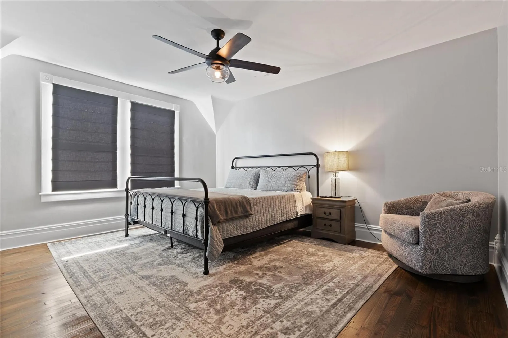 4 W Orange Street Tarpon Springs FL 34689