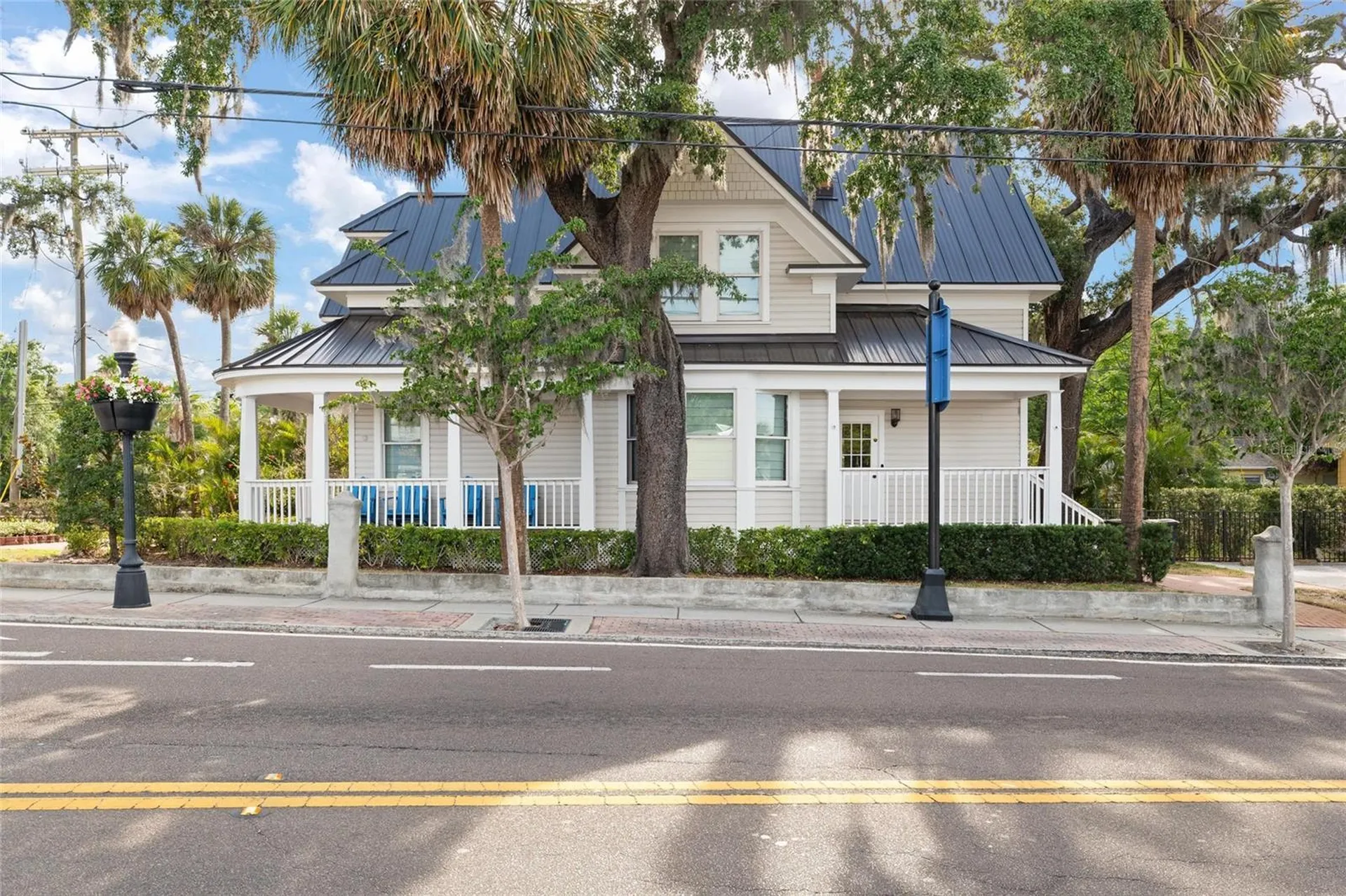 4 W Orange Street Tarpon Springs FL 34689
