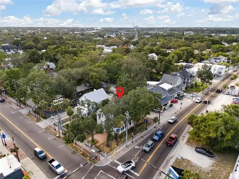 4 W Orange Street Tarpon Springs FL 34689