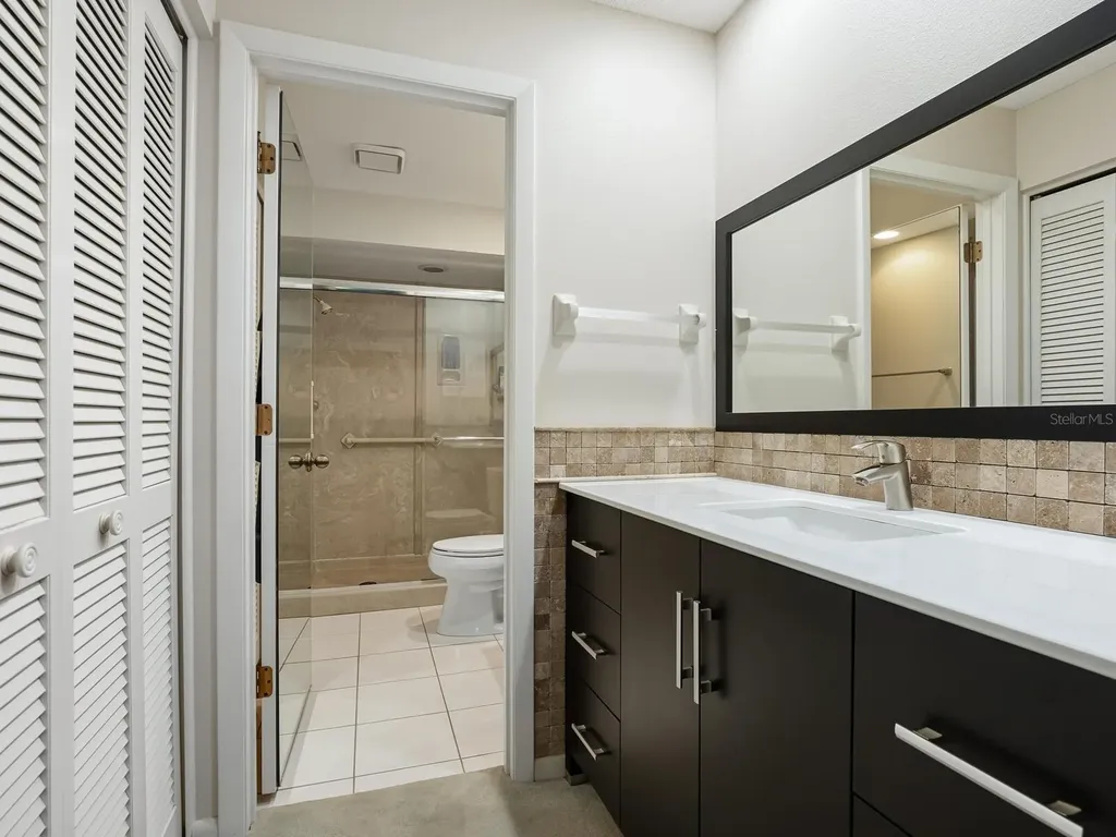 5527 Kingsmere Sarasota FL 34235