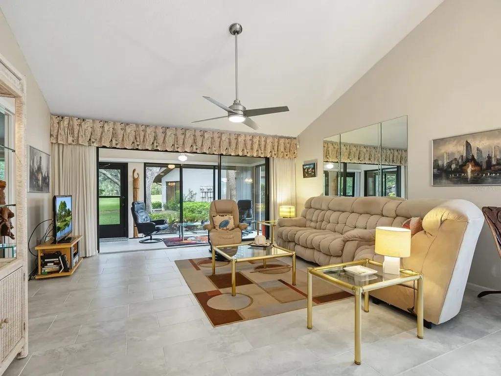 5527 Kingsmere Sarasota FL 34235