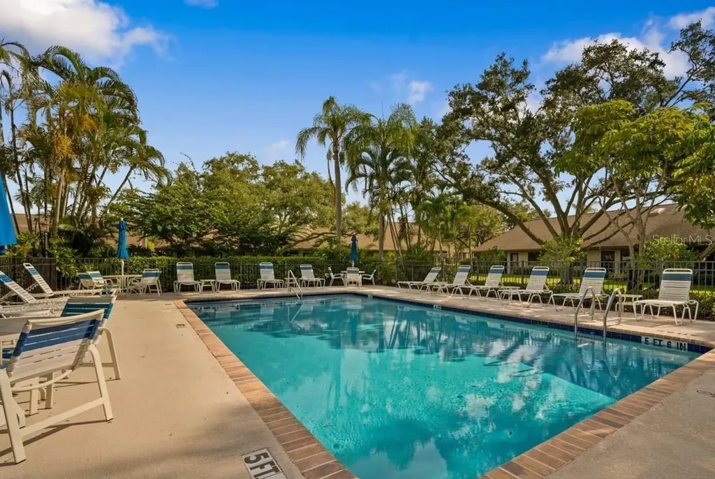 5527 Kingsmere Sarasota FL 34235