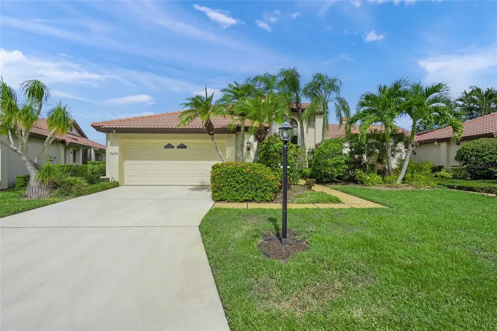 7475 Oak Moss Drive Sarasota FL 34241