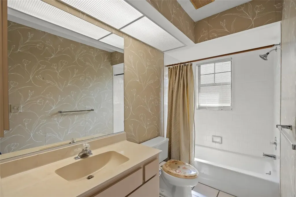 7475 Oak Moss Drive Sarasota FL 34241