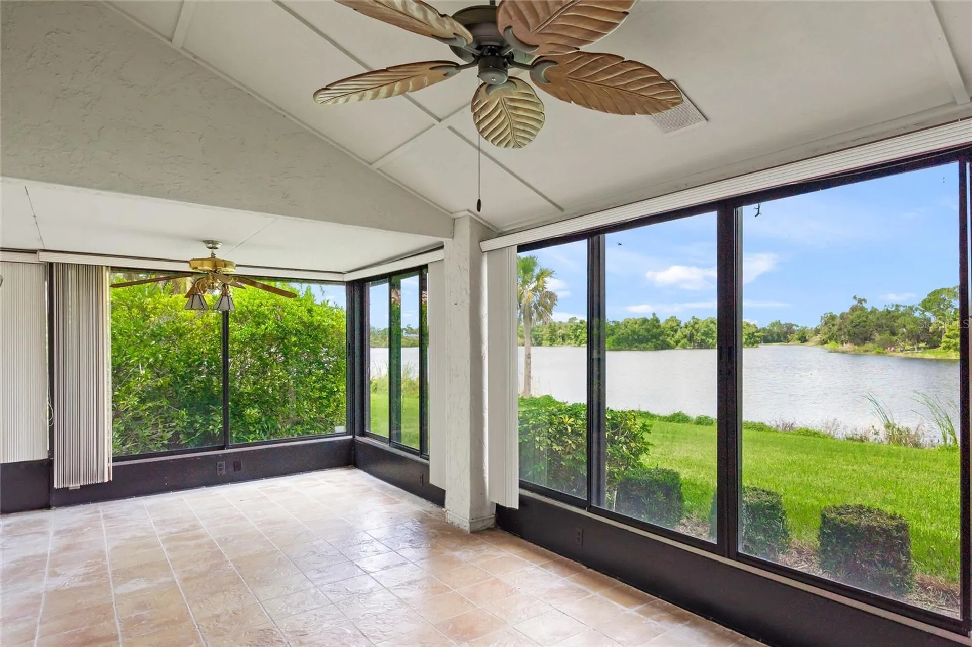 7475 Oak Moss Drive Sarasota FL 34241