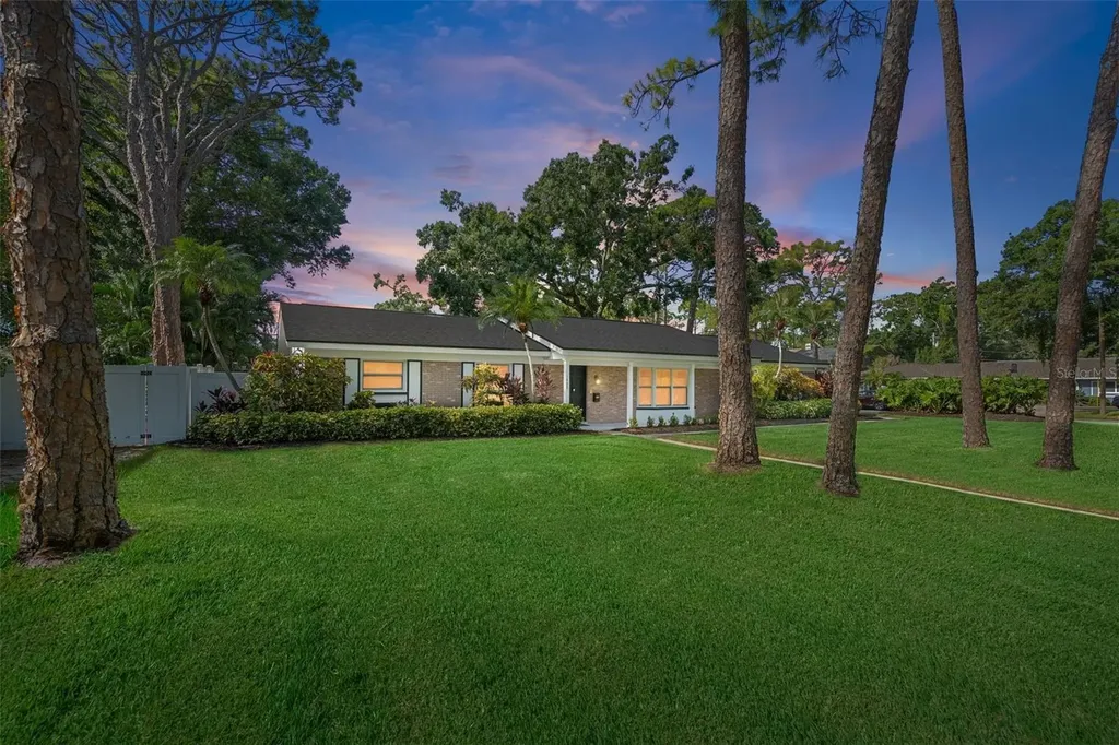 1400 88th Avenue N St Petersburg FL 33702