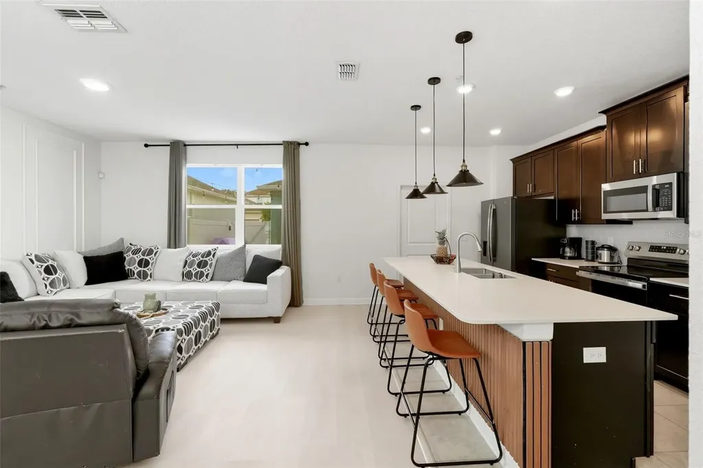 11883 Pulitzer Place Orlando FL 32832