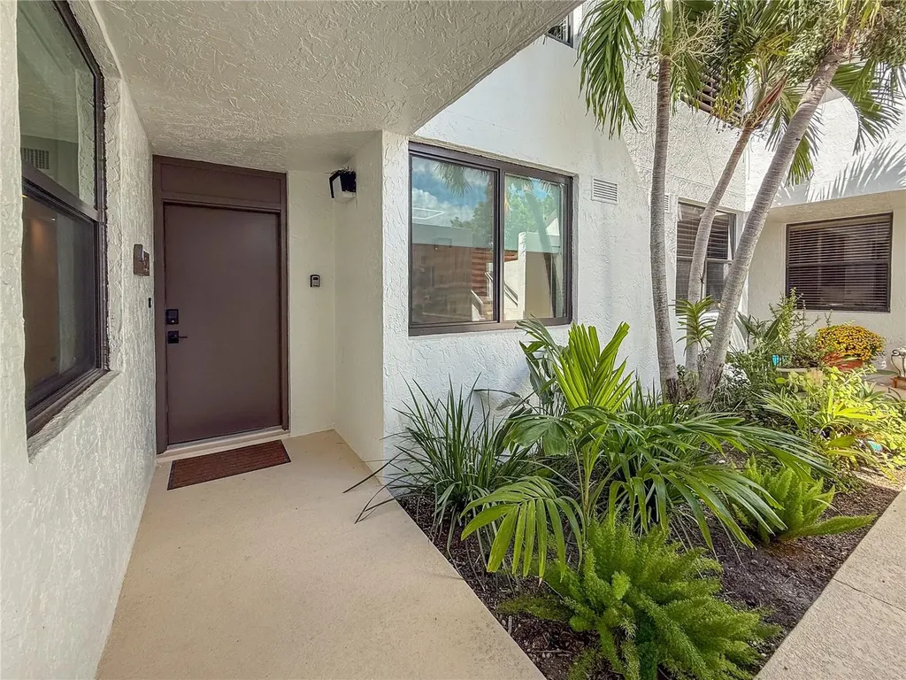 806 Bayport Way Longboat Key FL 34228