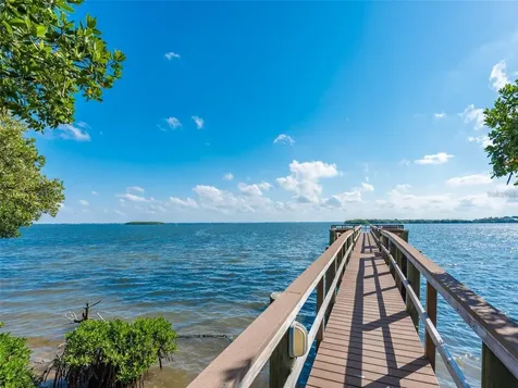806 Bayport Way Longboat Key FL 34228