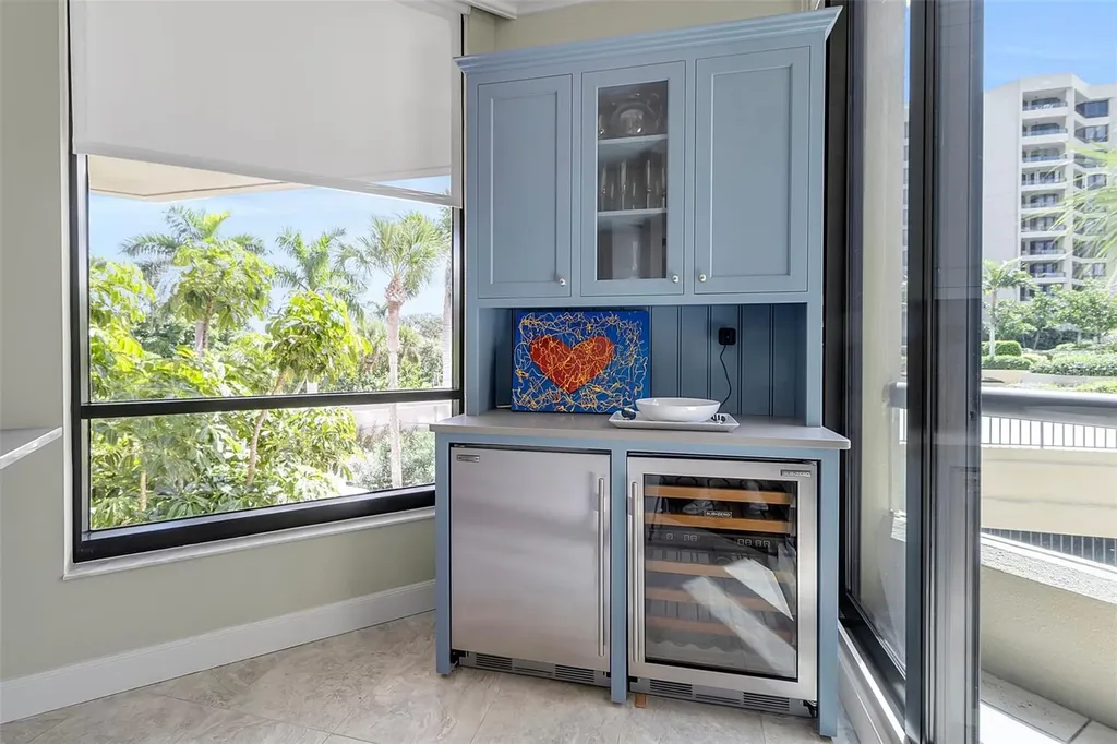 1241 Gulf Of Mexico Drive Longboat Key FL 34228